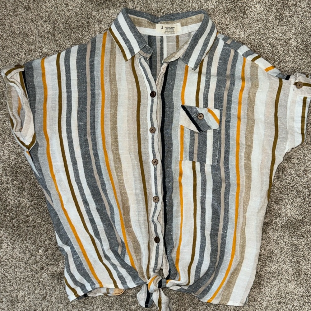 Love Notes linen like button down top